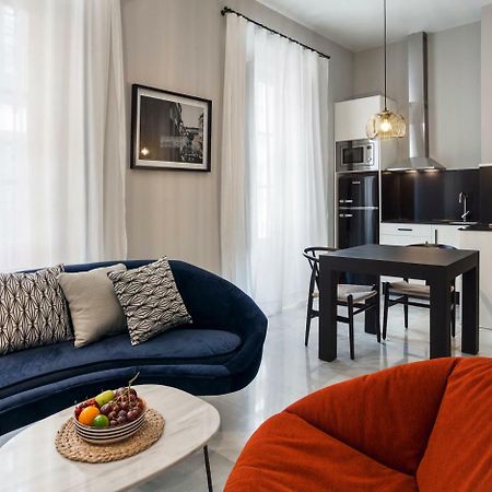 Apartamentos One Shot Conde De Torrejon 塞维利亚 外观 照片