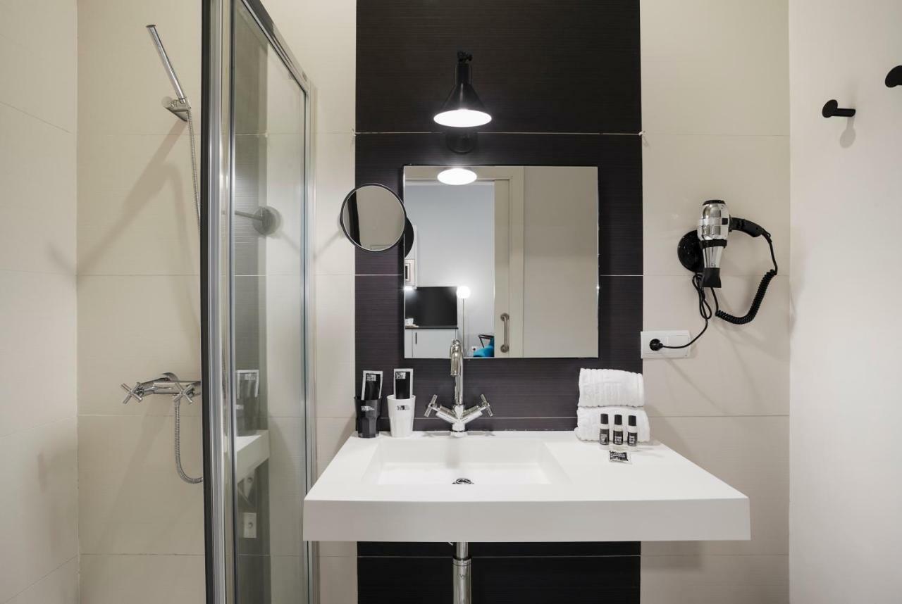 Apartamentos One Shot Conde De Torrejon 塞维利亚 外观 照片